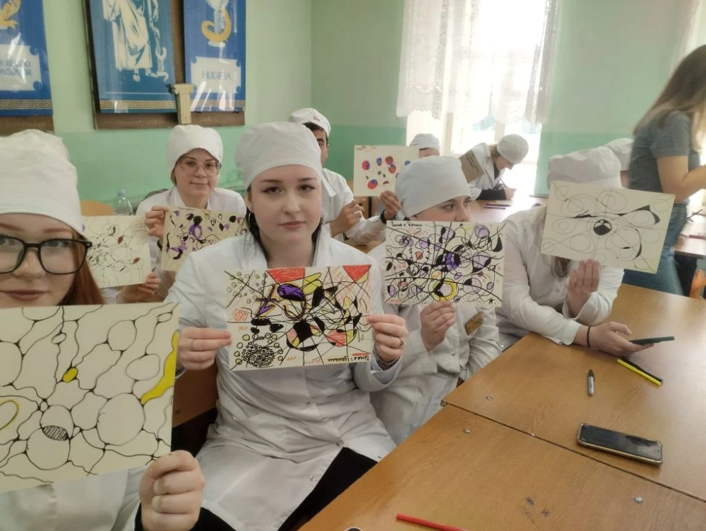 🎨 Рисуем своё будущее: как нейрографика помогла студентам найти цели