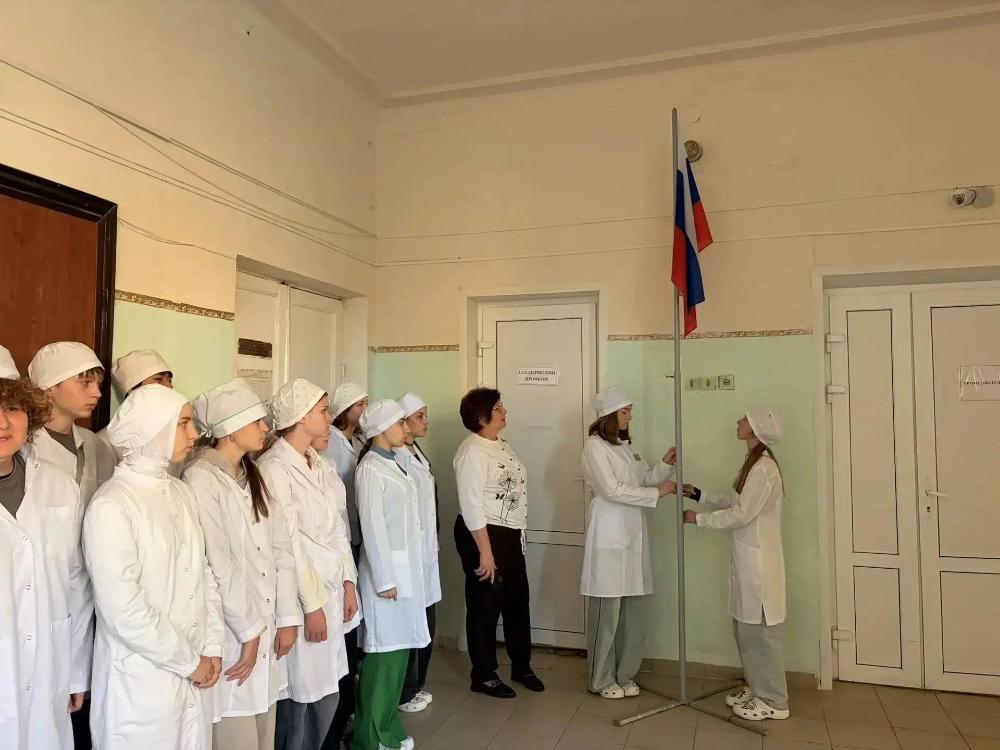 С началом новой учебной недели, дорогие студенты и преподаватели!